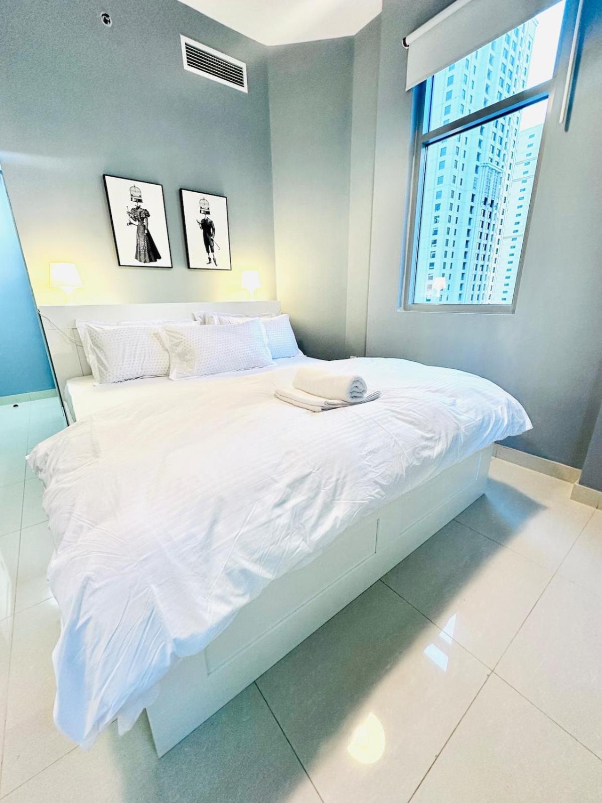 Vibrant Marina Retreat! Apartment *